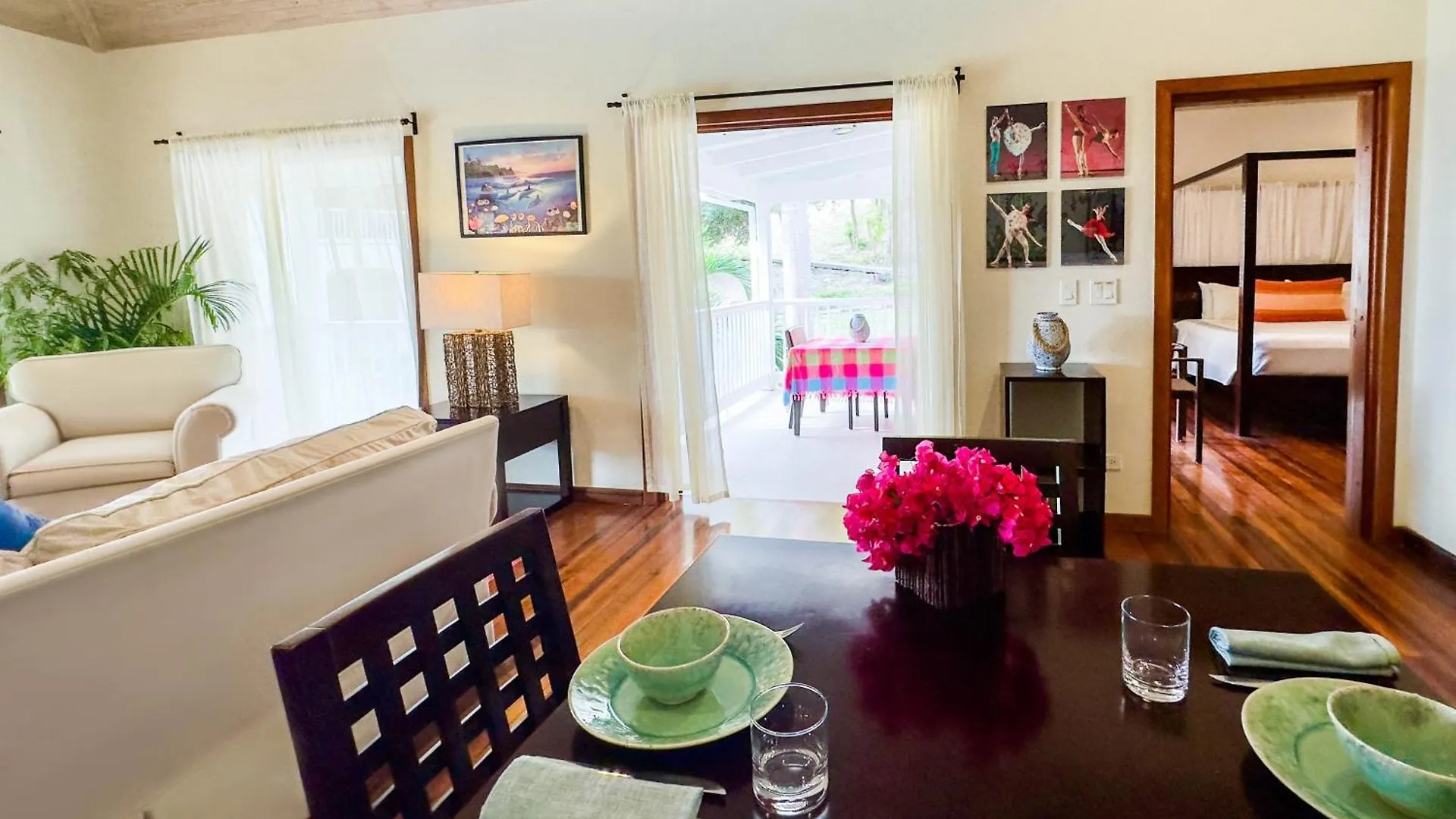 The Hideaway Suite 1512 Pool And Sea Views Gaynors Apartment